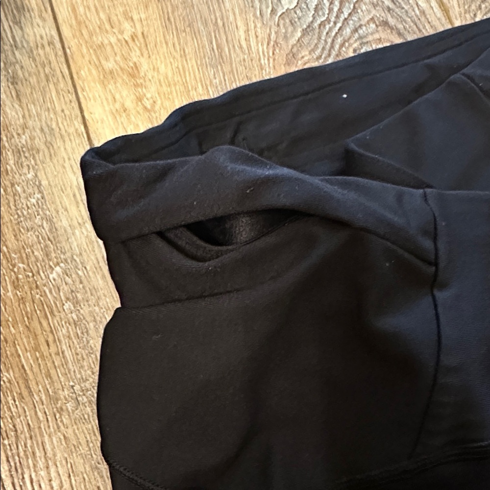 Lululemon biker shorts women’s size 6 - Picture 6 of 6